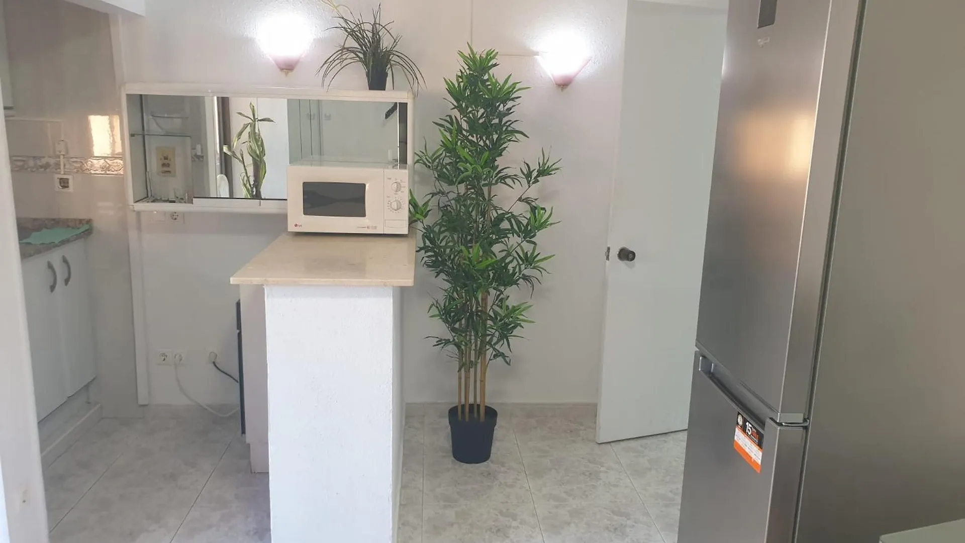 Beachside Comfort Family-Friendly Apartment With Modern Amenities No1 Fuengirola